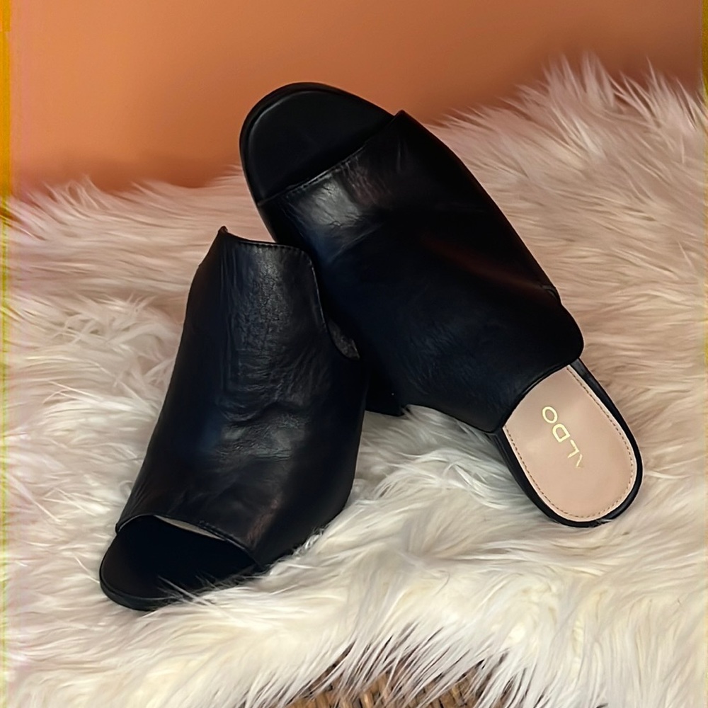 Aldo black leather heeled mule sz 40/9